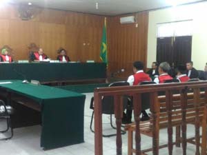 Tiga Mantan Lurah di Pekanbaru Hanya Divonis 10 Bulan